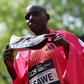 Sabastian Sawe festeja recorde mundial em Londres (foto: Lusa)