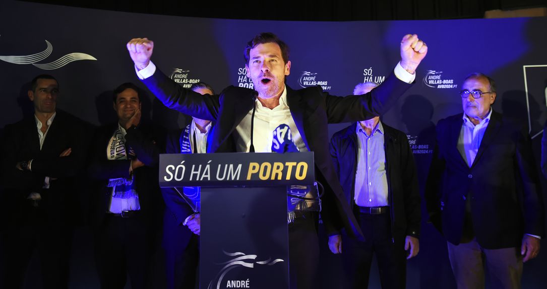 André Villas-Boas na noite que o levou à cadeira de sonho — Foto: Grafislab