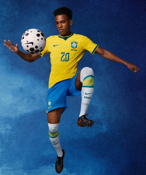 Brasil (Grupo C), equipamento principal. Nike