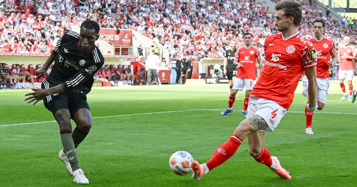 Mercado: Bayern devolve avançado ao Chelsea