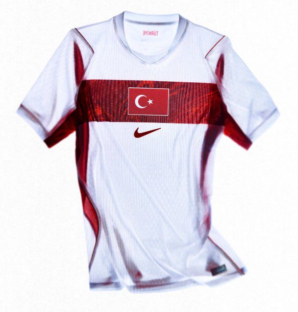 Turquia (Grupo D), camisola alternativa. Nike