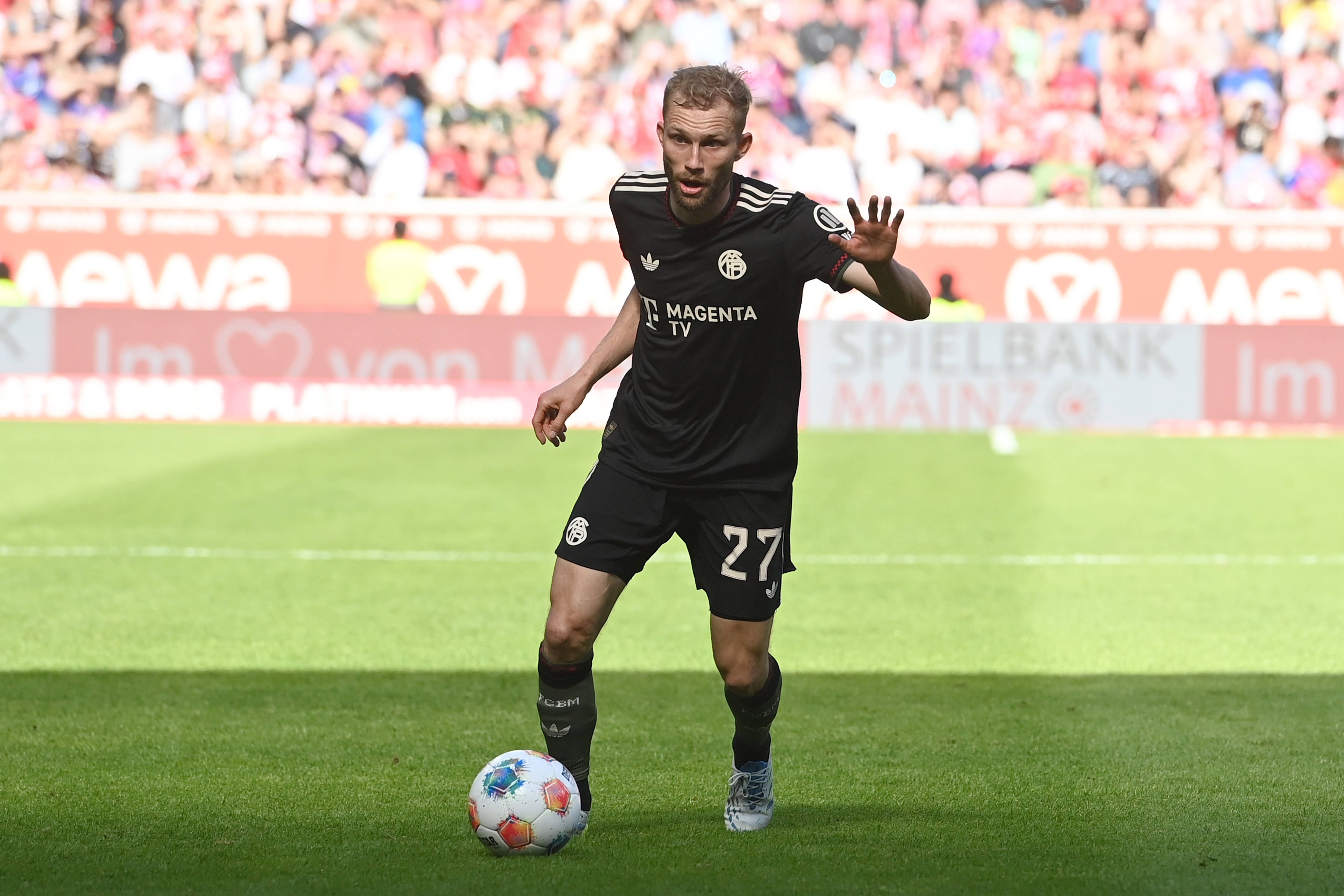 Konrad Laimer, defesa/médio austríaco - 3 golos