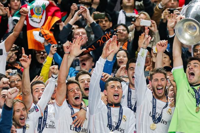 O poder do futebol: surpreenda-se com a letra de canção mais procurada em Espanha