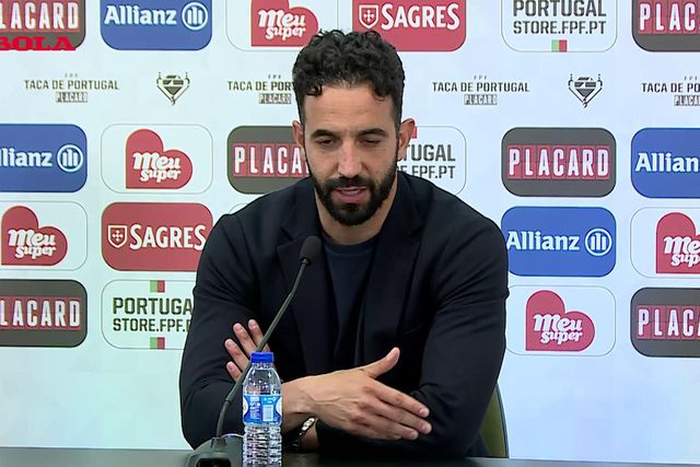 Rúben Amorim explica aposta simultânea em Geny Catamo e Nuno Santos