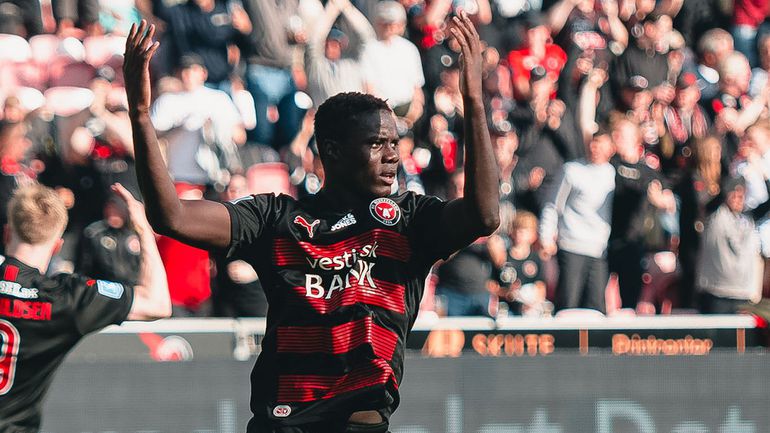 Midtjylland sagra-se campeão cinco anos depois com golo de ex-Benfica