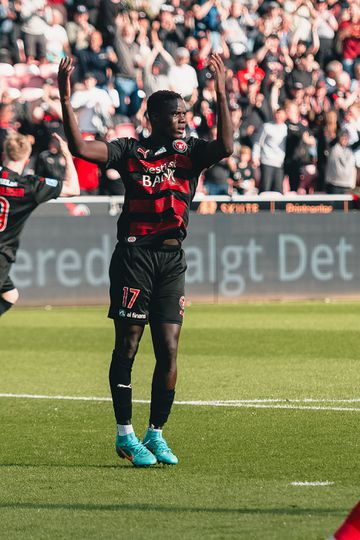 Midtjylland sagra-se campeão cinco anos depois com golo de ex-Benfica