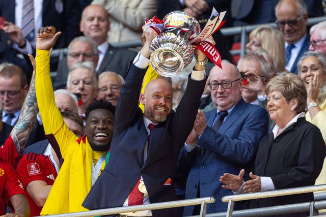 Ten Hag ‘atira-se’ aos críticos: «São bons a dar marteladas a jogadores e treinadores»