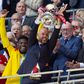 Ten Hag ‘atira-se’ aos críticos: «São bons a dar marteladas a jogadores e treinadores»