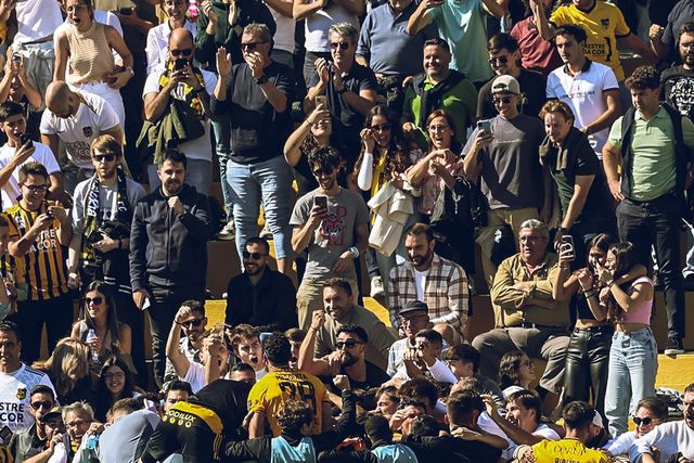 Adepto proibido de entrar em estádios devido a atos racistas