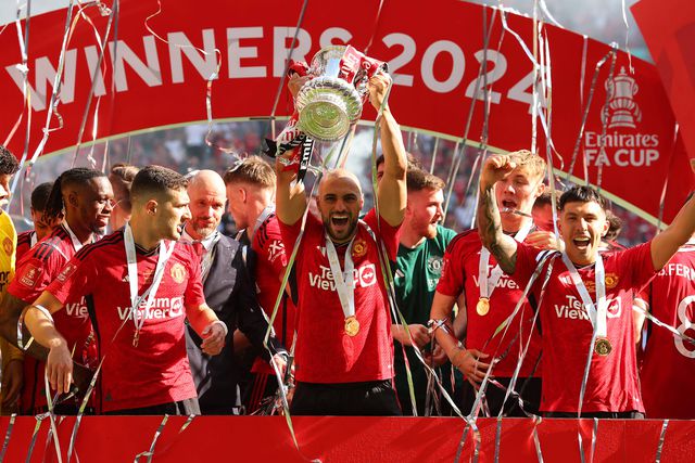 Amrabat quer ficar: «O Manchester United é a maior equipa do mundo»