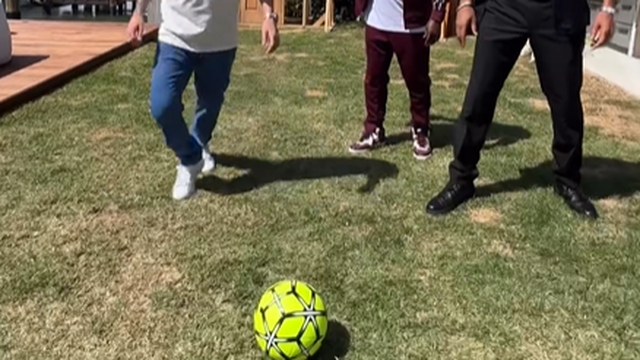 Messi meteu-se entre uma bola e os 'Bad Boys'