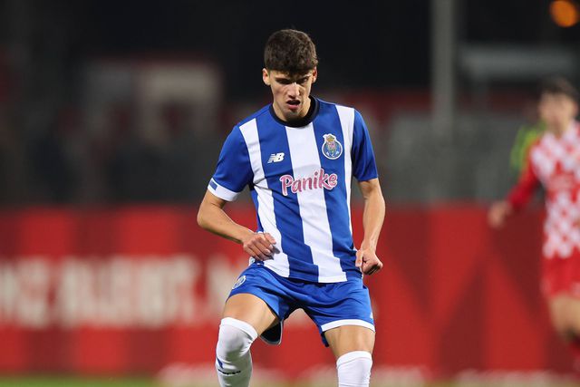 Gil Martins cumpriu a primeira época completa na equipa B dos dragões, após uma temporada brilhante no