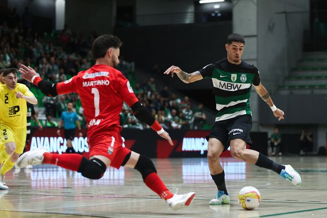 Sporting nas meias finais