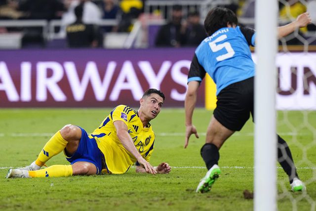 Cristiano Ronaldo marca, mas Al Nassr perde com Al Fateh de José Gomes