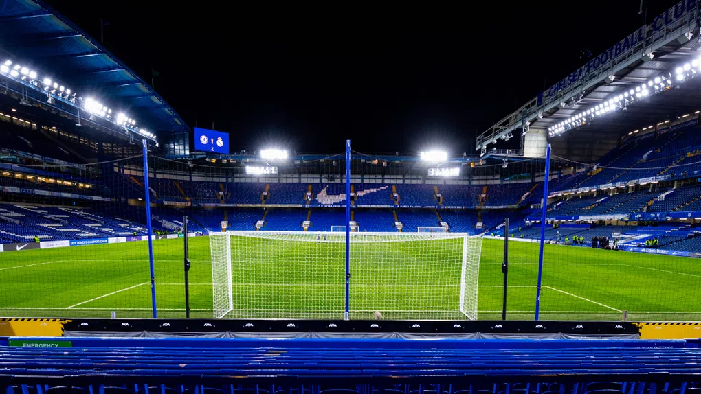 Chelsea: Cinzas de lenda abençoam penálti