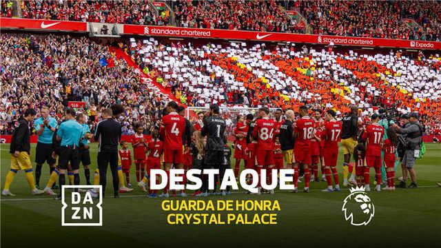 E esta? Uma dupla guarda de honra não se vê todos os dias (e Klopp na bancada)