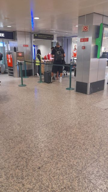 Benfica: negociações para a saída de Arthur Cabral por 15 milhões de euros