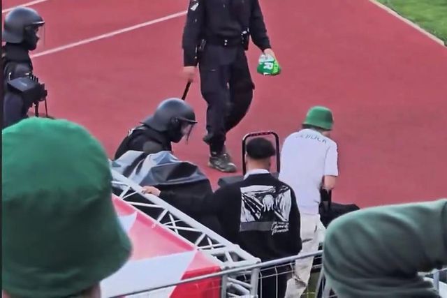 Adeptos do Sporting criticam carga policial no Jamor