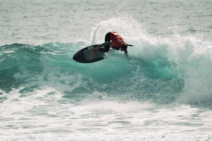 Érica Máximo alcançou a sua primeira vitória de sempre numa etapa da Liga MEO Surf. Foto Jorge Matreno/ANS
