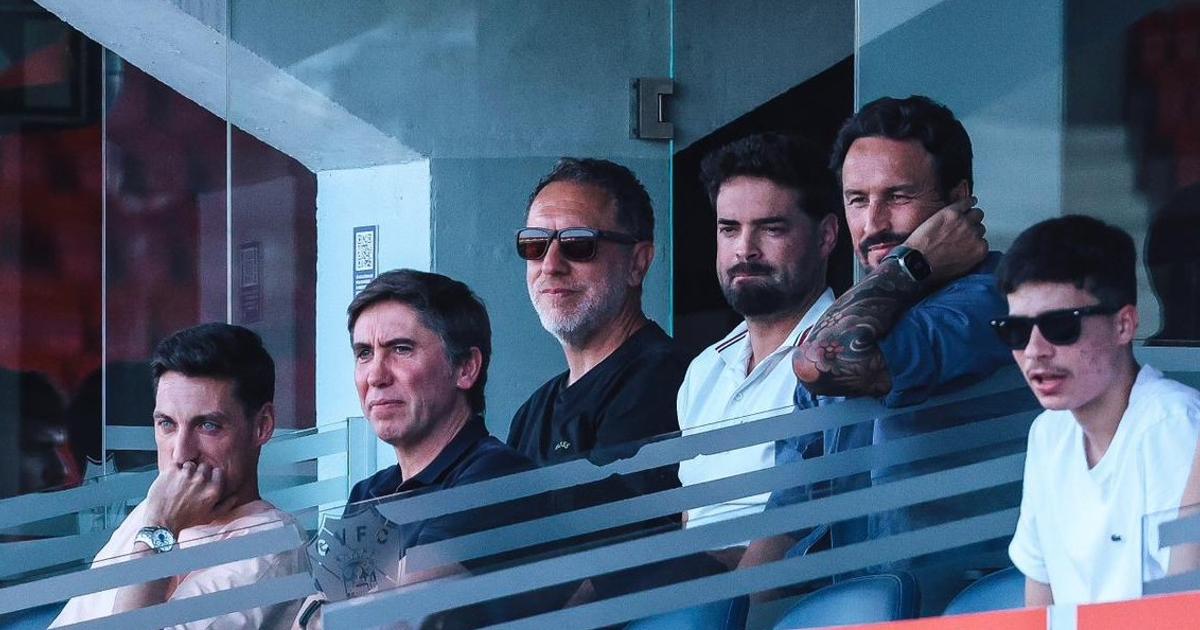 Gil Vicente: César Peixoto (sem férias) de olho nos meninos