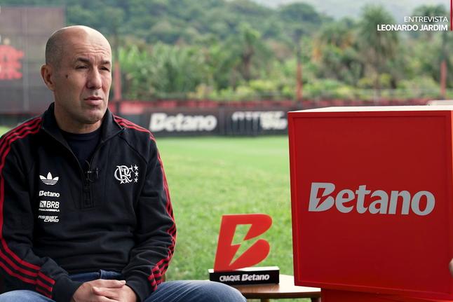«Até a equipa com maior posse que é o City foi buscar Haaland, um jogador de profundidade»