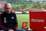 Leonardo Jardim explica como ultrapassar calendário sufocante no Brasil