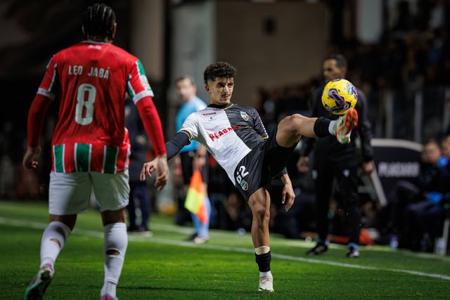 Farense: Marselha faz nova investida por  Belloumi