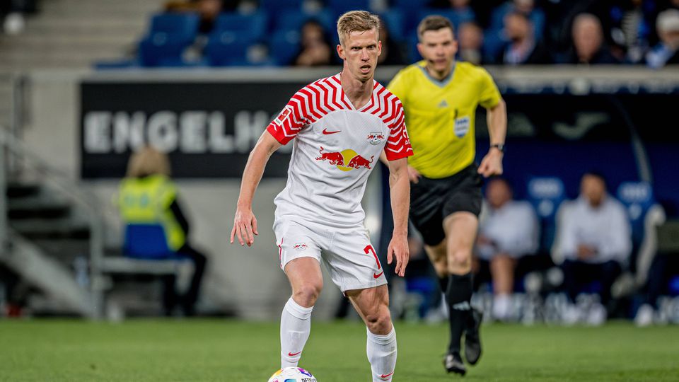 Man. City aponta a Dani Olmo para prevenir eventual saída de português