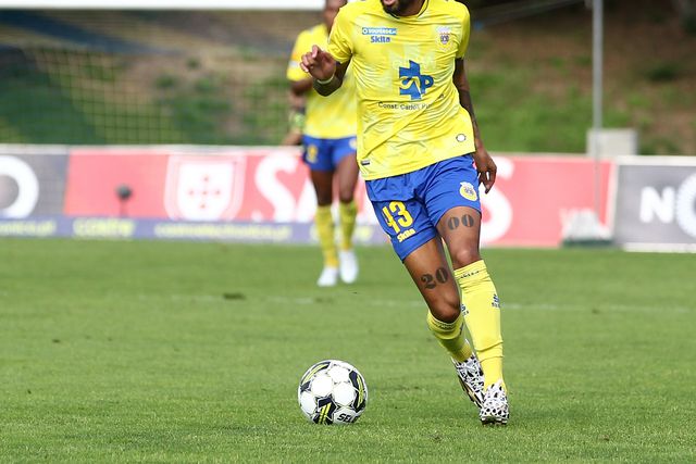 Vitinho negoceia saída do Arouca