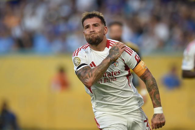 Otamendi no Benfica-Boca (foto: Miguel Nunes)