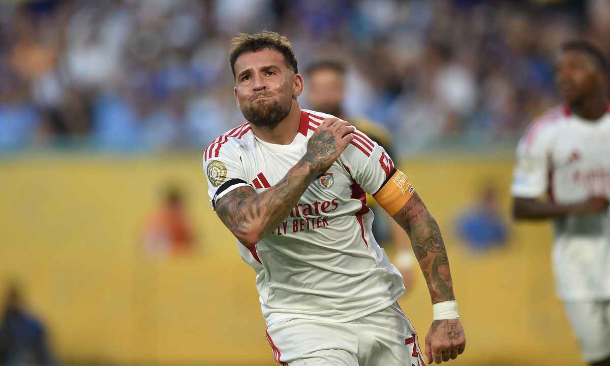 Otamendi: «Tive ofertas da Arábia mas descarto-as, em ano de Mundial»