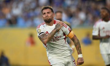 OFICIAL: Otamendi renovou com o Benfica