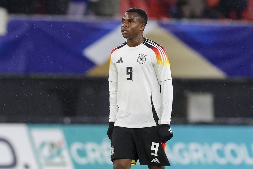 Youssoufa Moukoko a representar os sub-21 da Alemanha
