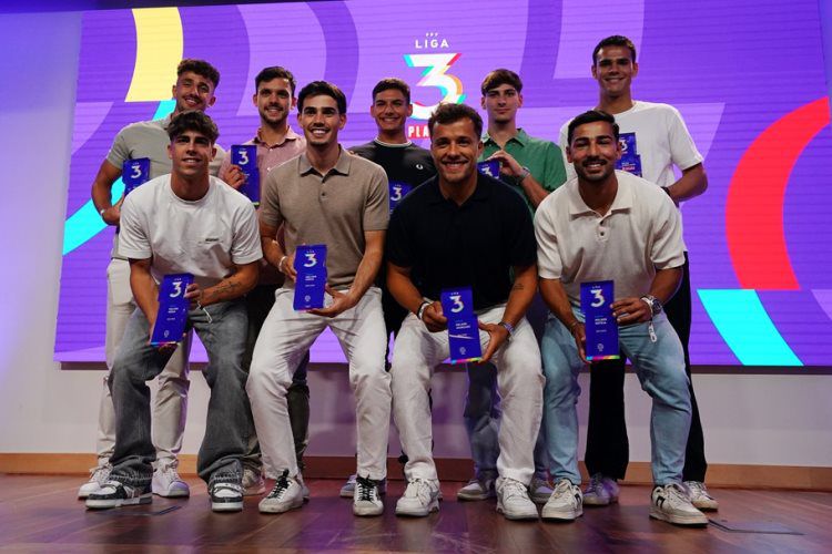 Miguel Pereira domina prémios da Liga 3: «Já passei por tudo»