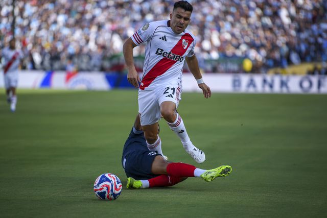 Marcos Acuna foi protagonista no jogo entre Inter e River Plate pelos piores motivos (IMAGO)