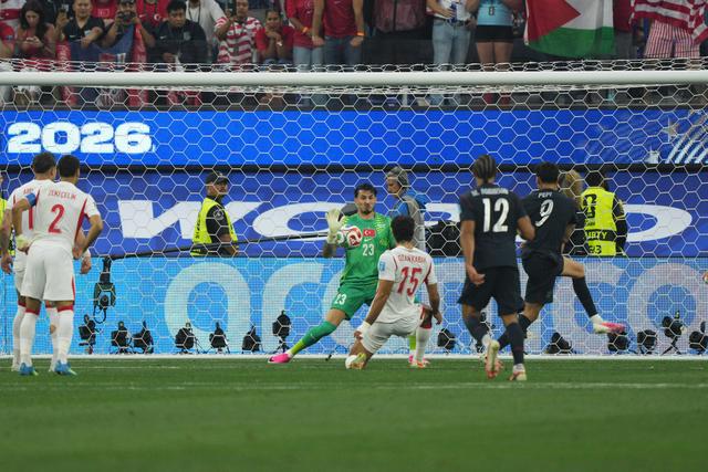Turquia despediu-se do Mundial com uma vitória arrancada na compensação
