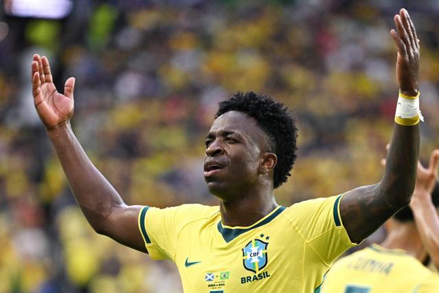 Vinícius Júnior ao serviço do Brasil