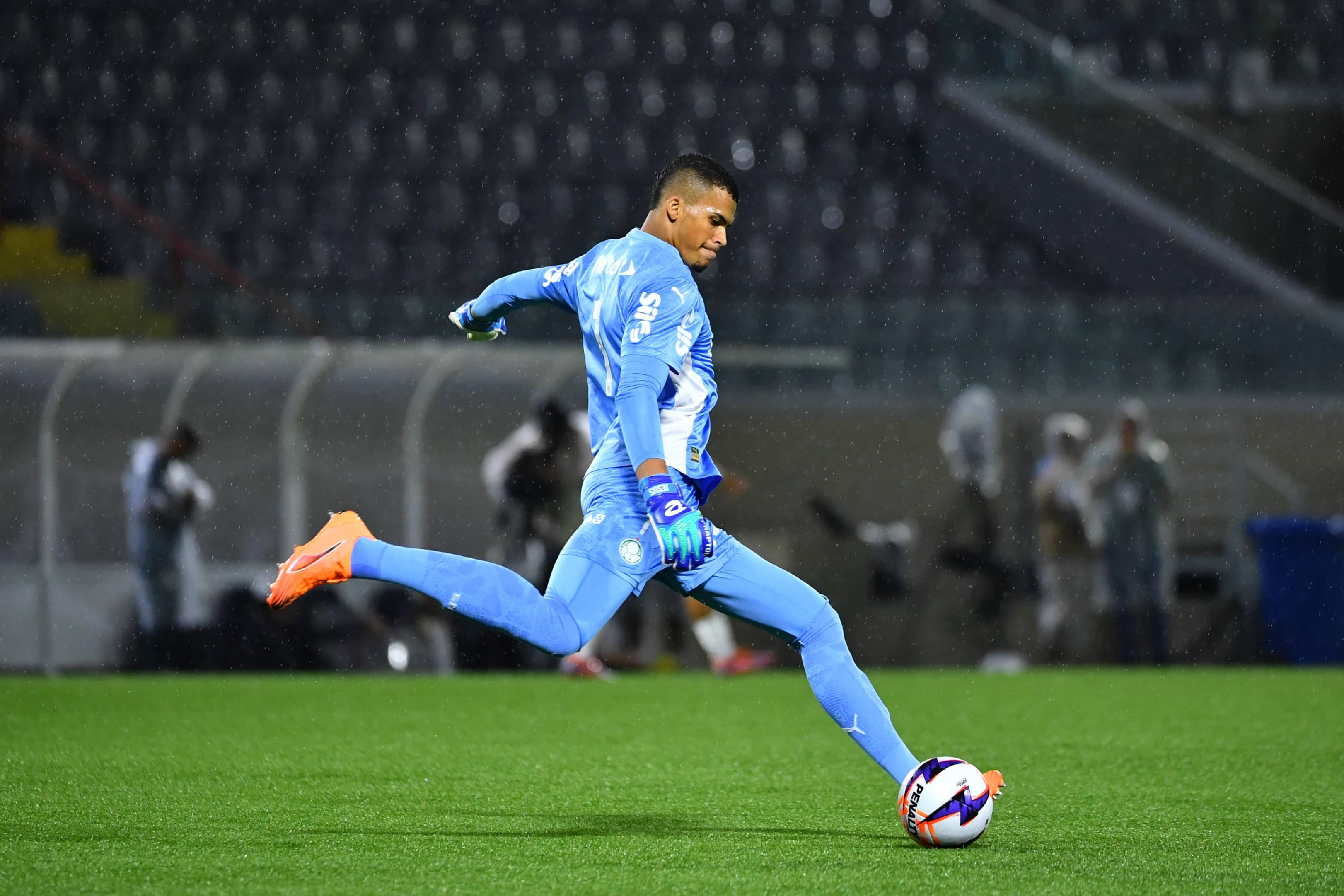 Aranha deixa o Palmeiras e abraça a sua primeira experiência no futebol europeu, no caso, ao serviço do Moreirense