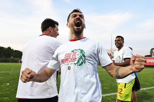 O grito de vitória de Paulo Henrique — Foto: IMAGO
