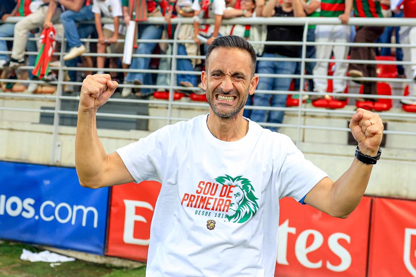 Miguel Moita conduziu o Marítimo à subida e ao título de campeão — Foto: IMAGO