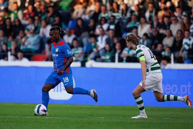 Lincoln destacou-se ao serviço do Alverca, na época finda, e vai regressar ao futebol turco, agora para representar o Bodrumspor