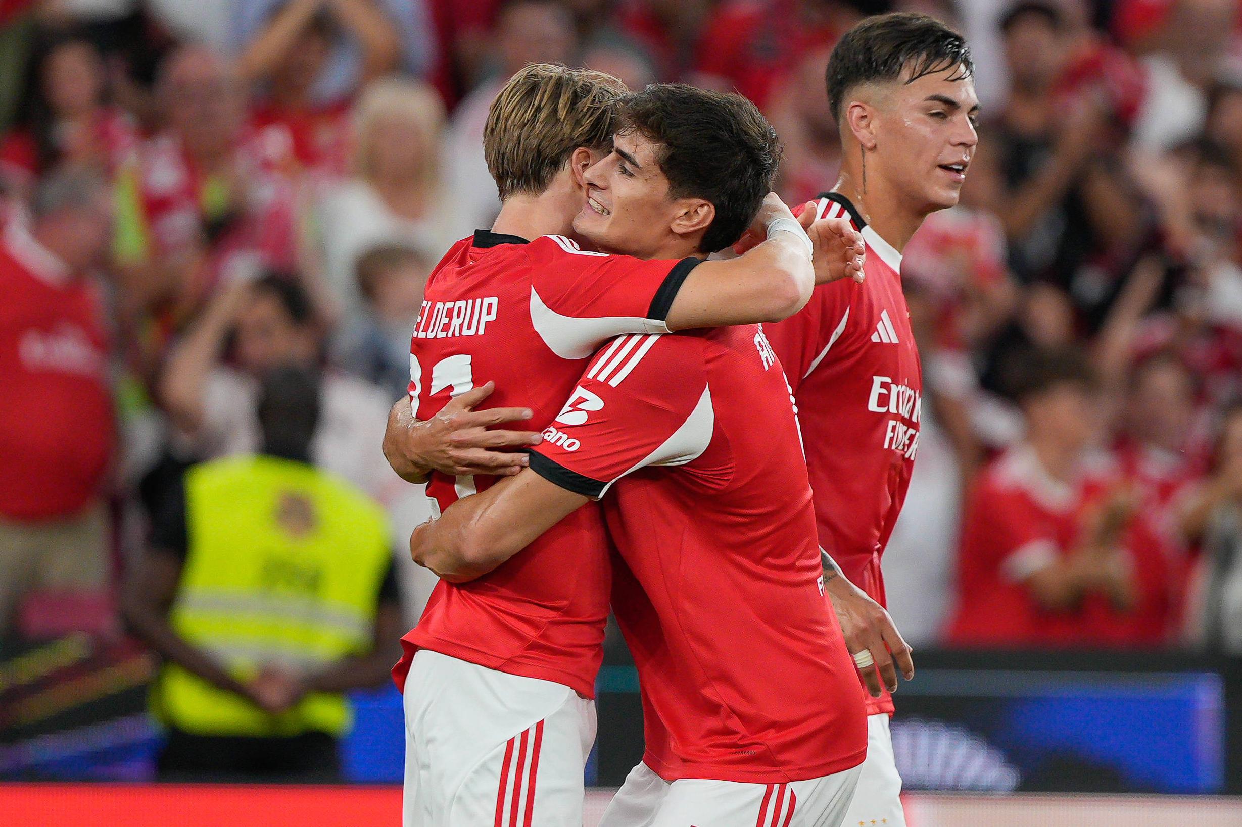 Schjelderup com António Silva
