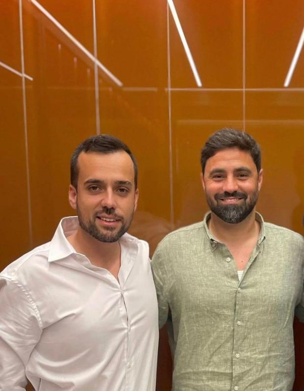 Diretor desportivo João Moura e o treinador Vítor Matos, figuras principais da construção do plantel — Foto: Marítimo