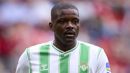 Pellegrini com dúvidas em vender William Carvalho