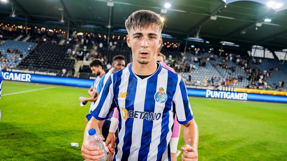 FC Porto: Martim Fernandes também destila classe na esquerda