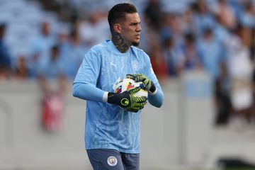 Ederson nega insatisfação com Ortega: «É totalmente falso»