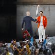 VÍDEO: Momento para a história: Zidane entregou a tocha olímpica a Rafael Nadal
