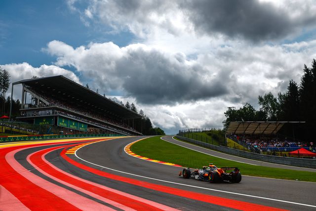 GP Bélgica: Norris e Piastri lideram na 2.ª sessão de treinos