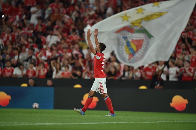 Benfica honra Eusébio com goleador de H grande