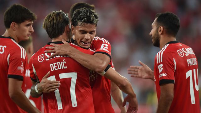 Dedic e Richard Ríos foram dois reforços que estiveram em bom plano no único teste do Benfica para a nova época